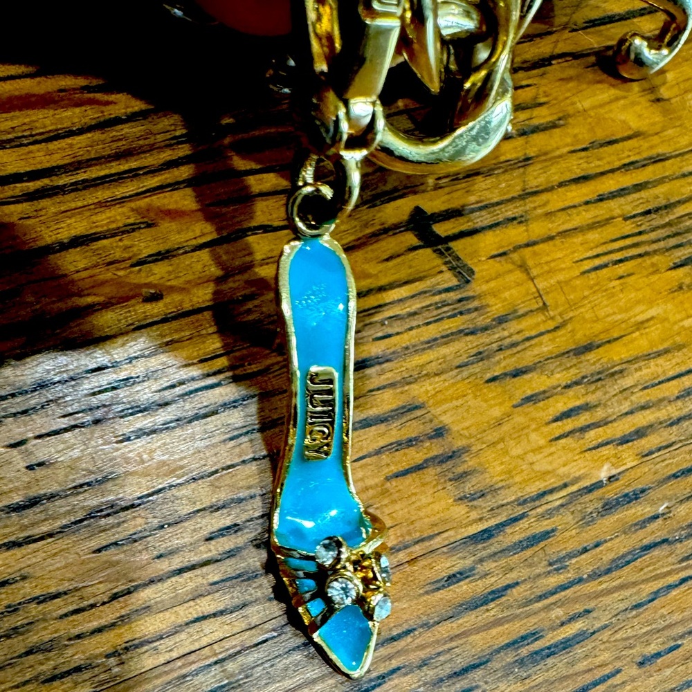 Juicy couture, high heel charm